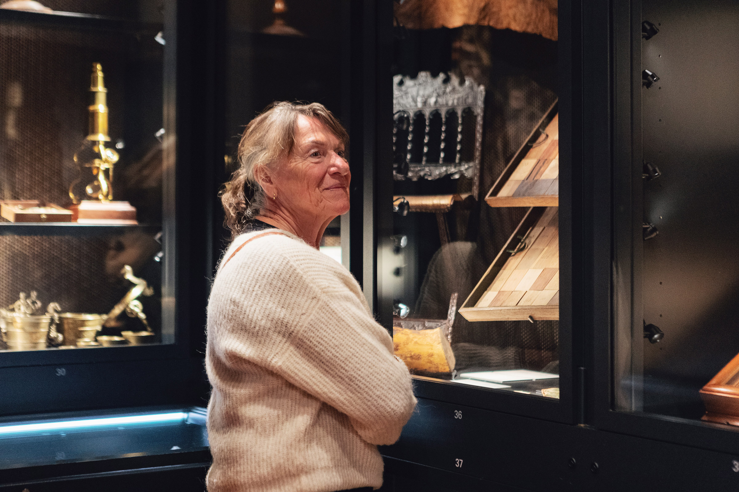 Visitors in the Chambers of Wonder